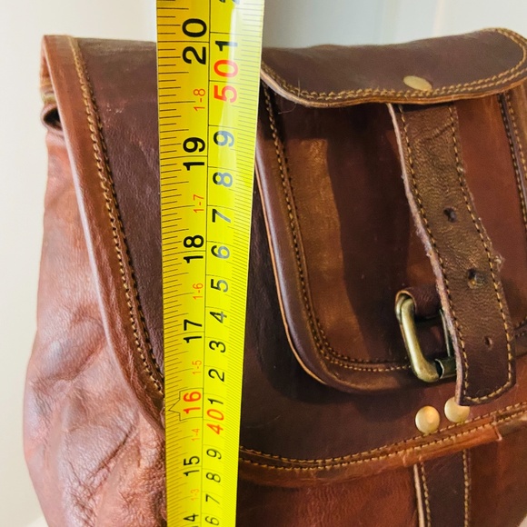 100% Genuine Leather Backpack/Rucksack (Unisex) - Picture 4 of 10